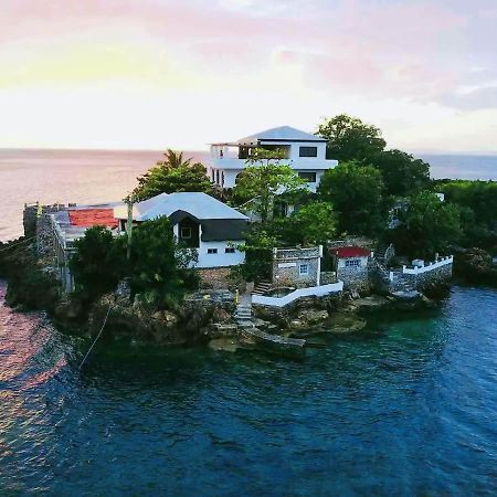 Utopia Island Resort 八打雁 外观 照片